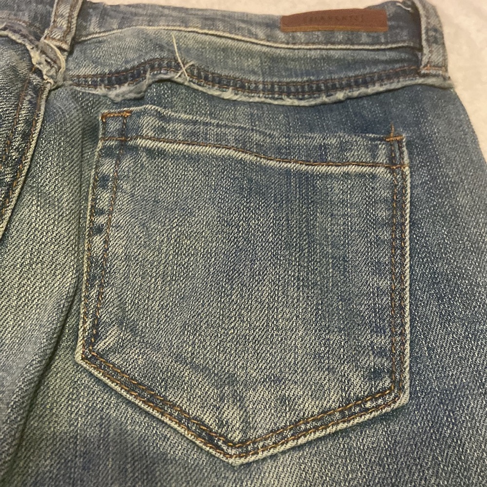 BLANK NYC Size 26 Skinny Distressed Cropped Blue Jeans - Picture 12 of 13